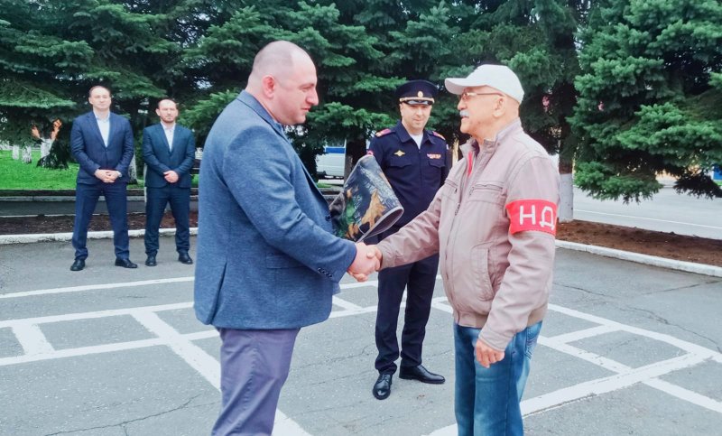 В Пригородном районе Северной Осетии поощрили добровольных помощников полиции
